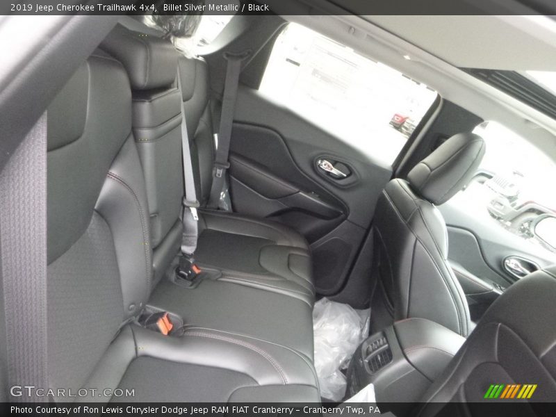 Billet Silver Metallic / Black 2019 Jeep Cherokee Trailhawk 4x4