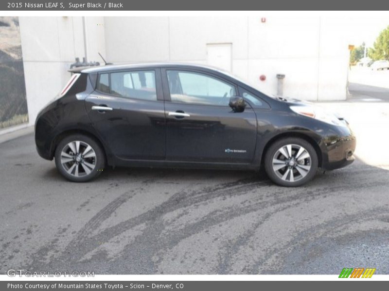 Super Black / Black 2015 Nissan LEAF S