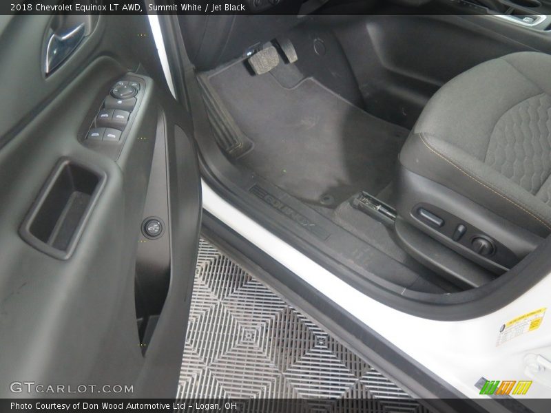 Summit White / Jet Black 2018 Chevrolet Equinox LT AWD