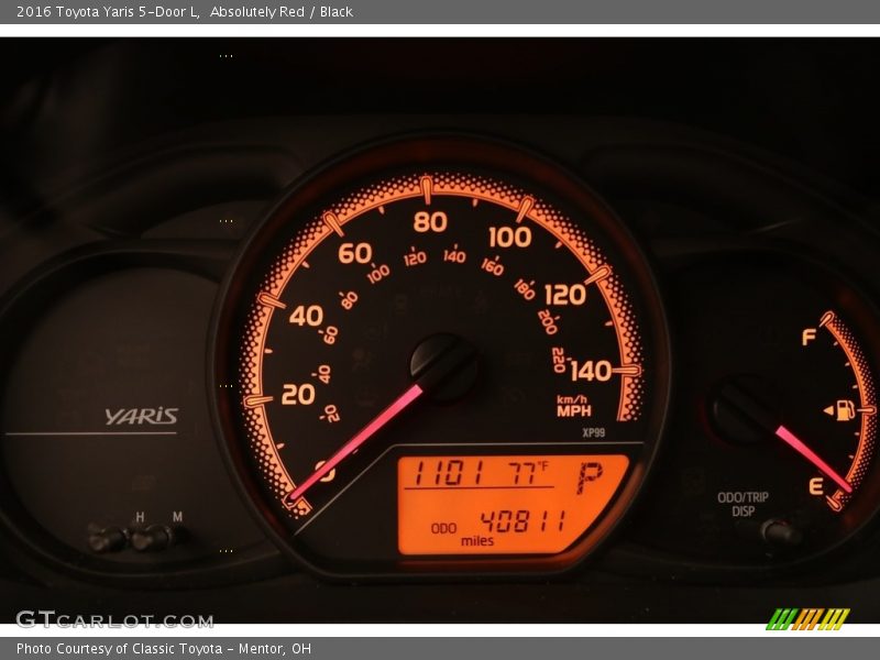 Absolutely Red / Black 2016 Toyota Yaris 5-Door L