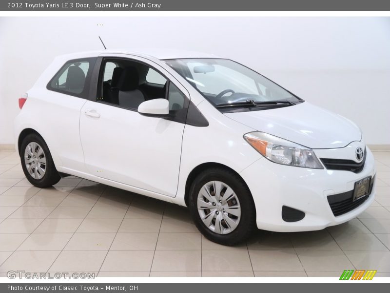 Super White / Ash Gray 2012 Toyota Yaris LE 3 Door