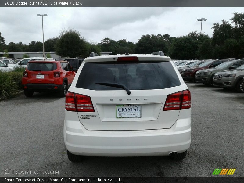 Vice White / Black 2018 Dodge Journey SE