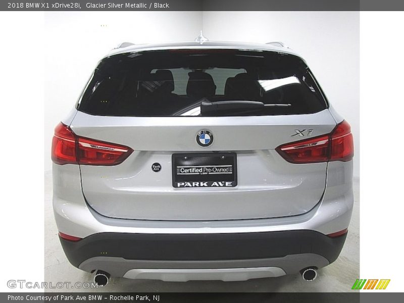 Glacier Silver Metallic / Black 2018 BMW X1 xDrive28i