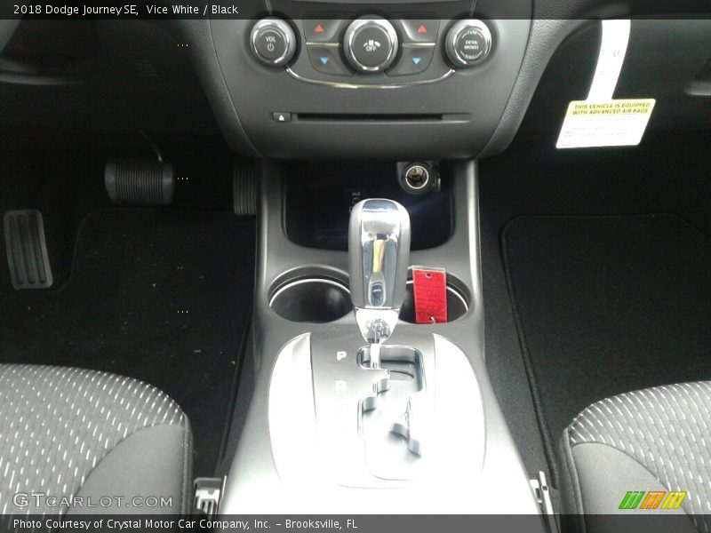 Vice White / Black 2018 Dodge Journey SE