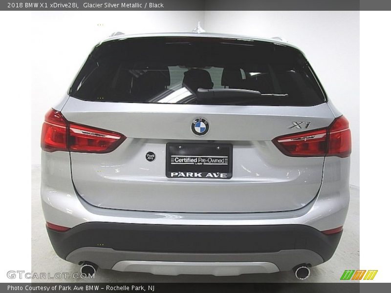 Glacier Silver Metallic / Black 2018 BMW X1 xDrive28i