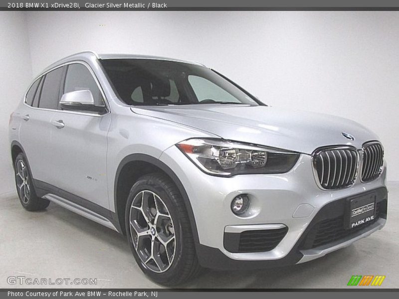 Glacier Silver Metallic / Black 2018 BMW X1 xDrive28i