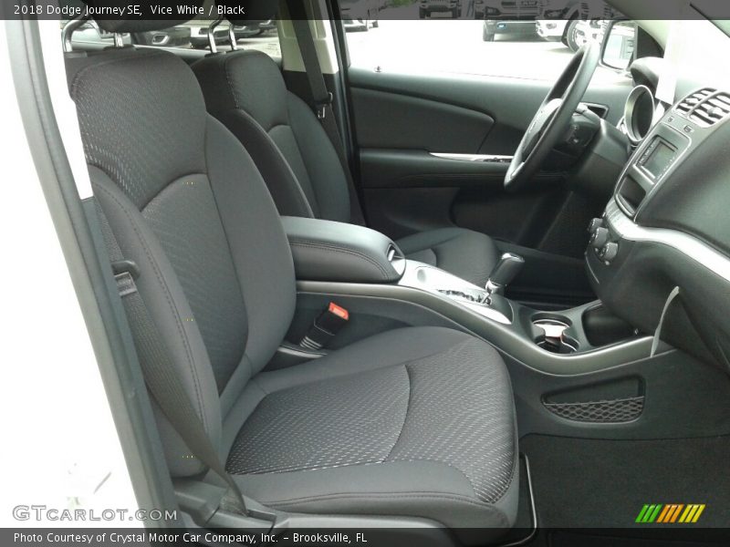 Vice White / Black 2018 Dodge Journey SE