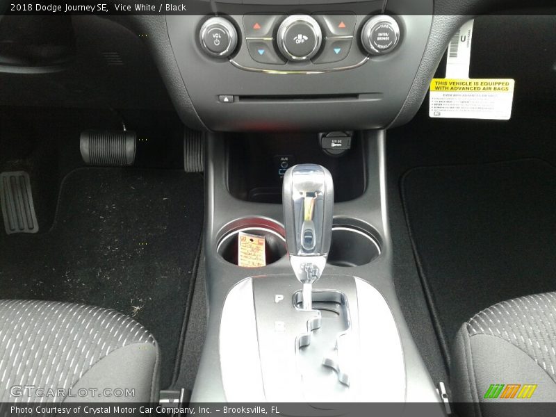 Vice White / Black 2018 Dodge Journey SE
