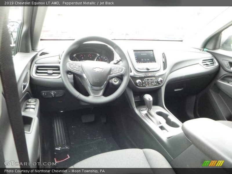 Pepperdust Metallic / Jet Black 2019 Chevrolet Equinox LT AWD