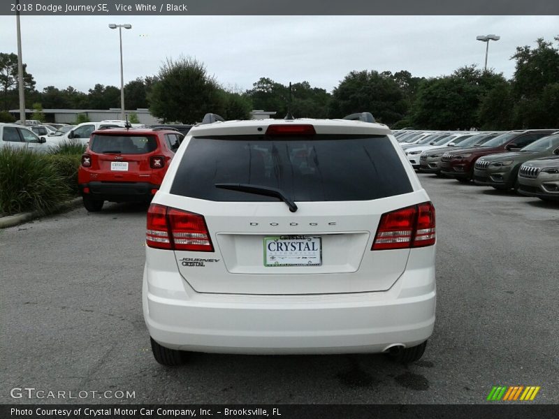 Vice White / Black 2018 Dodge Journey SE