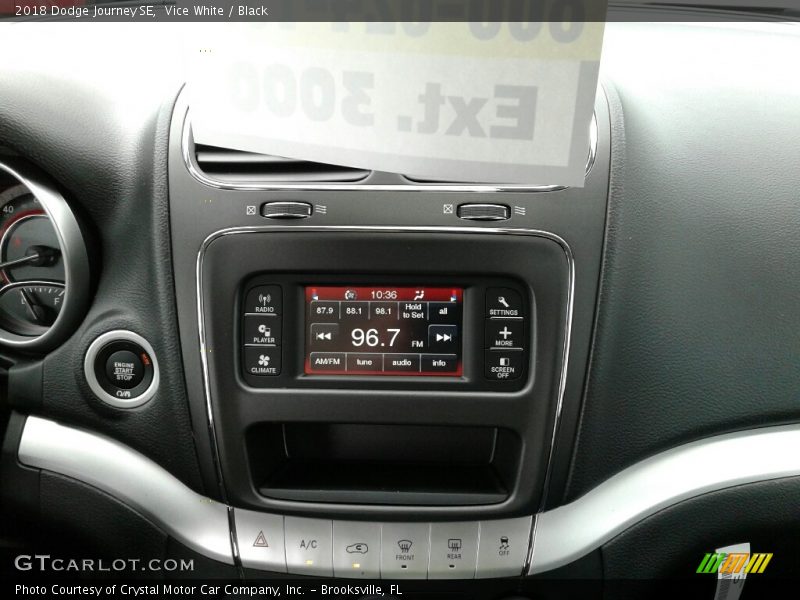 Vice White / Black 2018 Dodge Journey SE