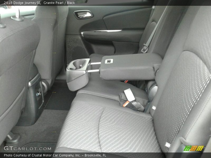 Granite Pearl / Black 2018 Dodge Journey SE