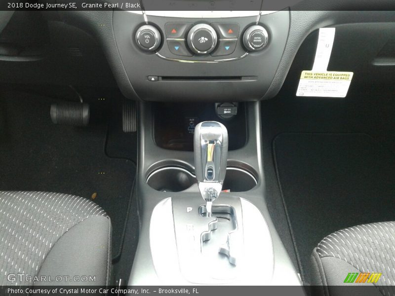 Granite Pearl / Black 2018 Dodge Journey SE