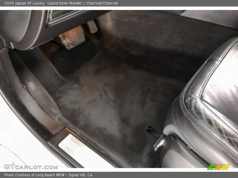 Liquid Silver Metallic / Charcoal/Charcoal 2009 Jaguar XF Luxury