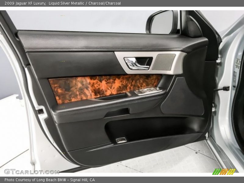 Liquid Silver Metallic / Charcoal/Charcoal 2009 Jaguar XF Luxury