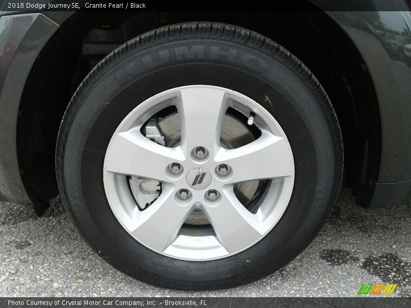Granite Pearl / Black 2018 Dodge Journey SE