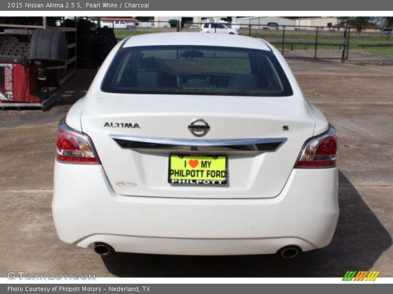 Pearl White / Charcoal 2015 Nissan Altima 2.5 S