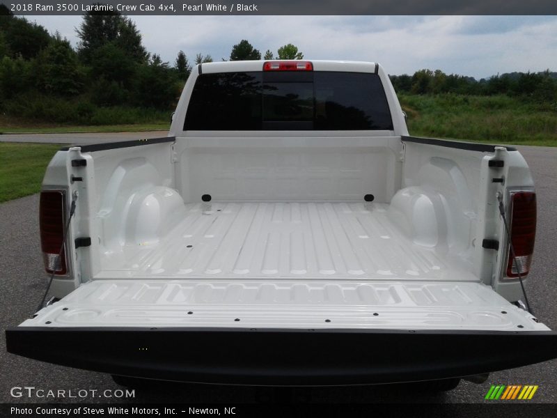 Pearl White / Black 2018 Ram 3500 Laramie Crew Cab 4x4