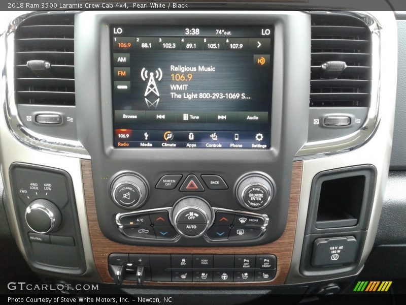 Controls of 2018 3500 Laramie Crew Cab 4x4