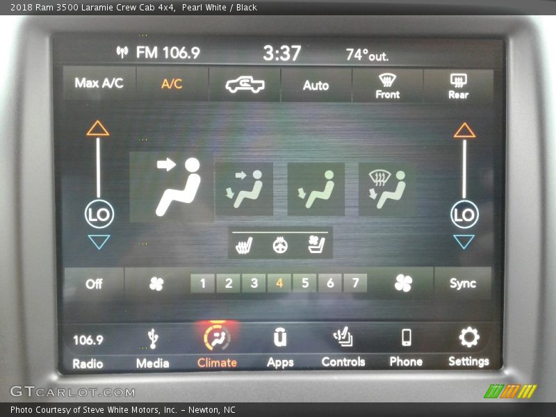 Controls of 2018 3500 Laramie Crew Cab 4x4