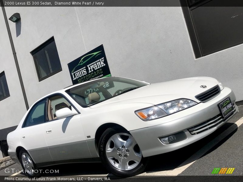 Diamond White Pearl / Ivory 2000 Lexus ES 300 Sedan