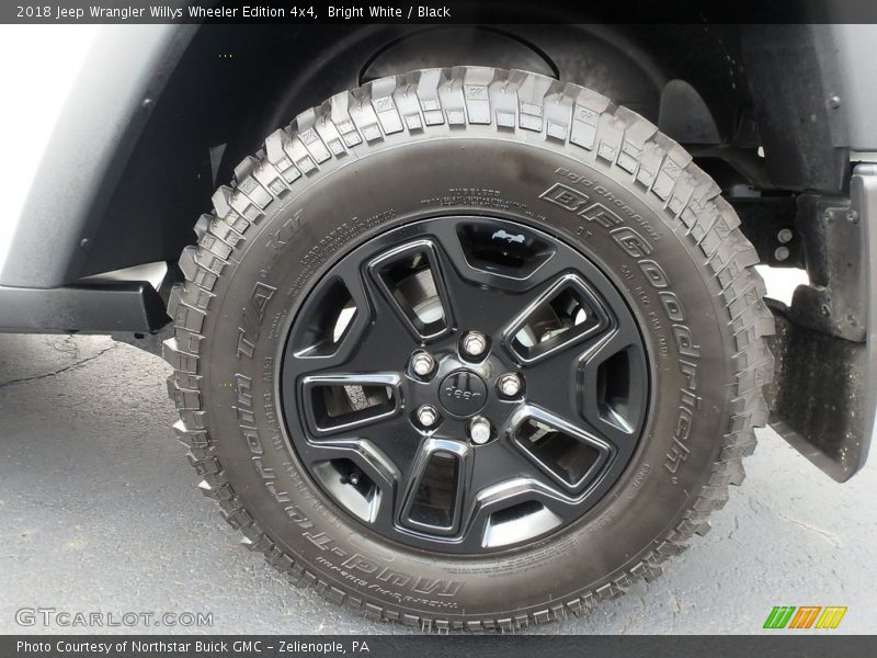 Bright White / Black 2018 Jeep Wrangler Willys Wheeler Edition 4x4