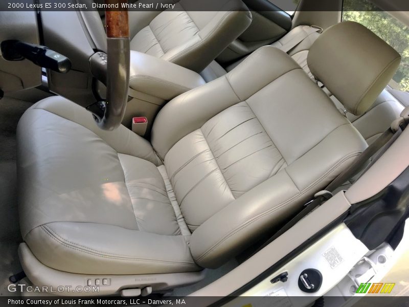 Diamond White Pearl / Ivory 2000 Lexus ES 300 Sedan