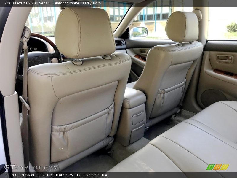 Diamond White Pearl / Ivory 2000 Lexus ES 300 Sedan