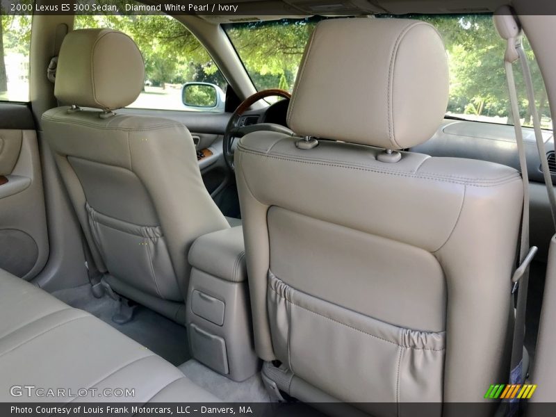 Diamond White Pearl / Ivory 2000 Lexus ES 300 Sedan
