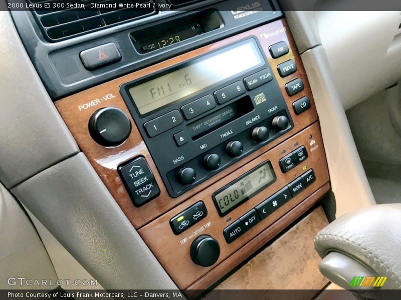 Diamond White Pearl / Ivory 2000 Lexus ES 300 Sedan