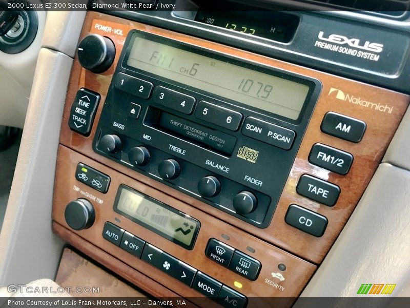 Diamond White Pearl / Ivory 2000 Lexus ES 300 Sedan