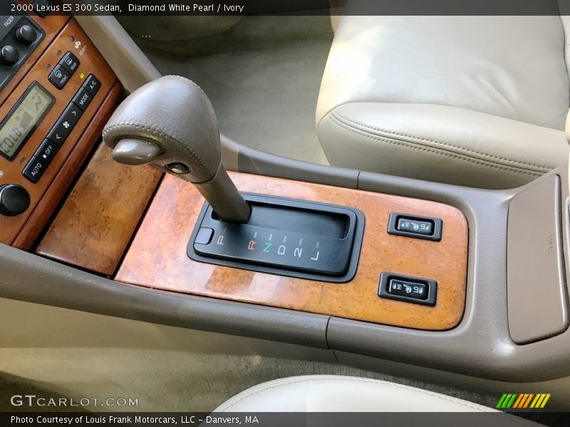 Diamond White Pearl / Ivory 2000 Lexus ES 300 Sedan
