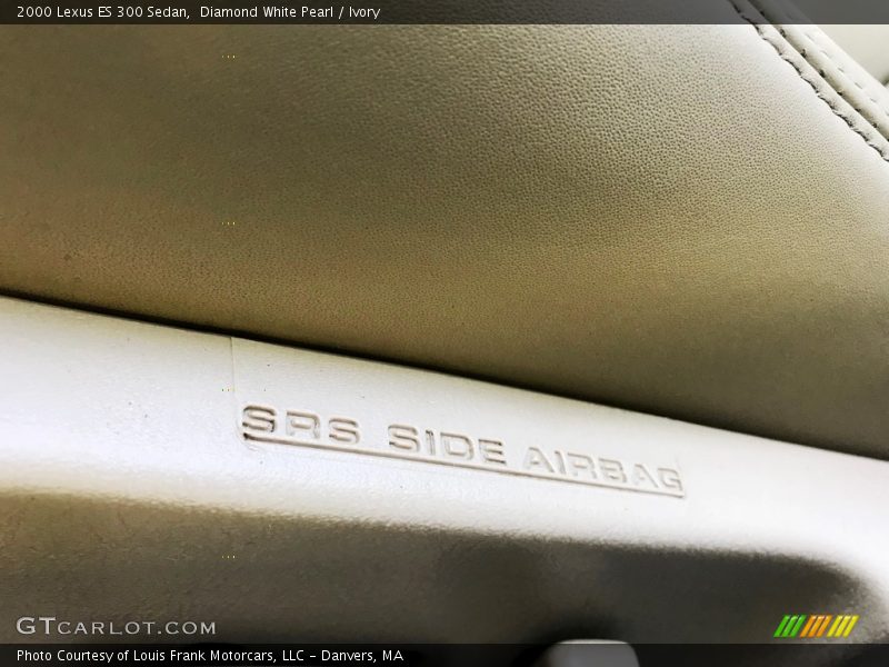 Diamond White Pearl / Ivory 2000 Lexus ES 300 Sedan