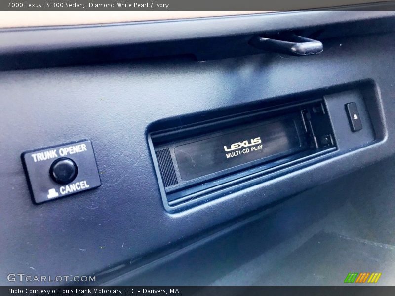 Diamond White Pearl / Ivory 2000 Lexus ES 300 Sedan
