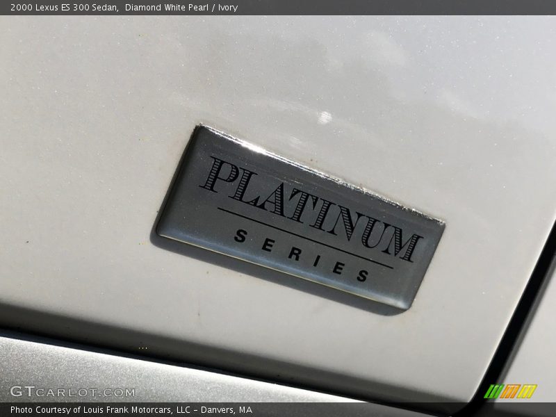Diamond White Pearl / Ivory 2000 Lexus ES 300 Sedan