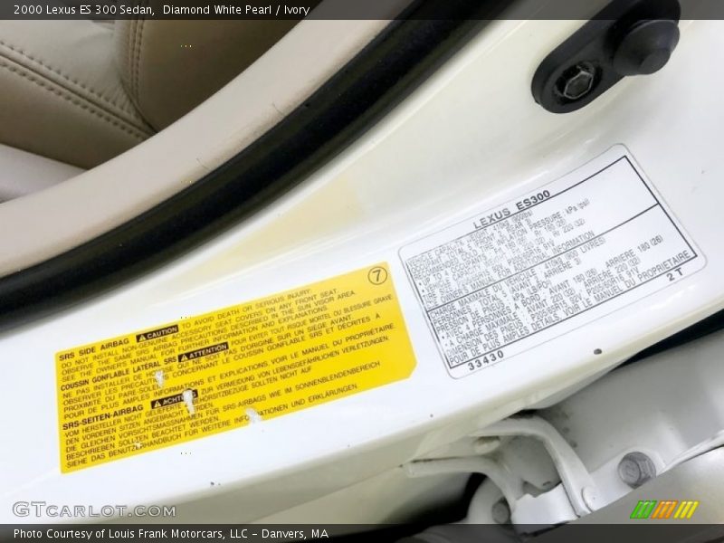 Diamond White Pearl / Ivory 2000 Lexus ES 300 Sedan
