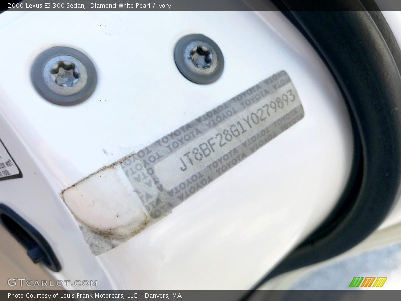 Diamond White Pearl / Ivory 2000 Lexus ES 300 Sedan