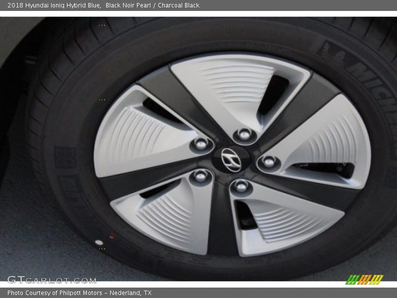 Black Noir Pearl / Charcoal Black 2018 Hyundai Ioniq Hybrid Blue