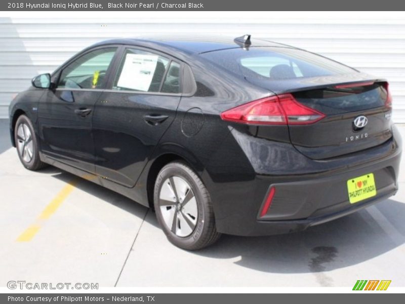 Black Noir Pearl / Charcoal Black 2018 Hyundai Ioniq Hybrid Blue