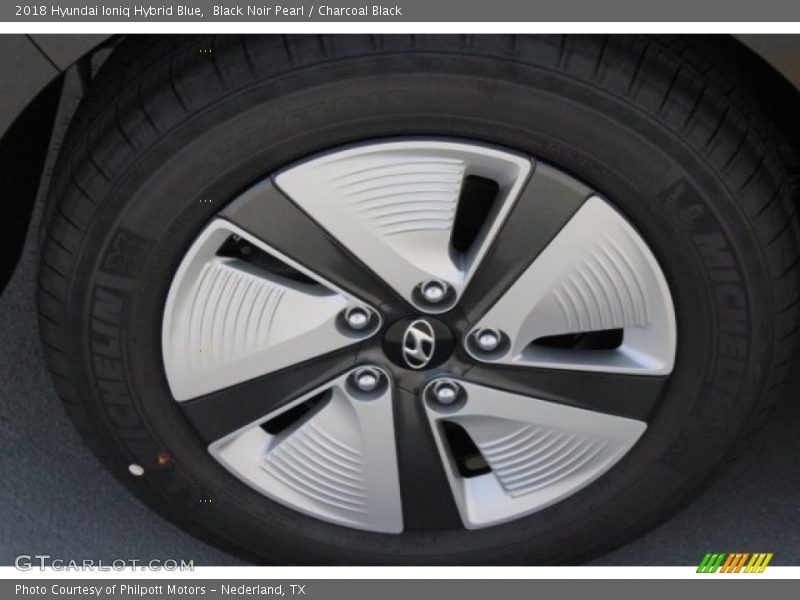 Black Noir Pearl / Charcoal Black 2018 Hyundai Ioniq Hybrid Blue