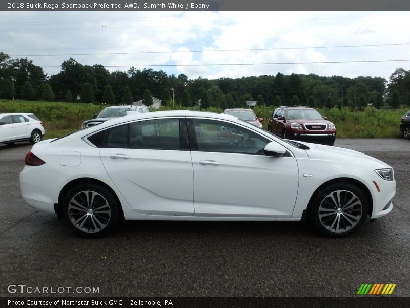 Summit White / Ebony 2018 Buick Regal Sportback Preferred AWD
