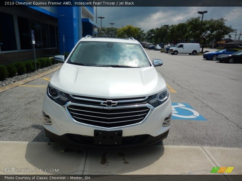 Iridescent Pearl Tricoat / Jet Black 2019 Chevrolet Equinox Premier AWD