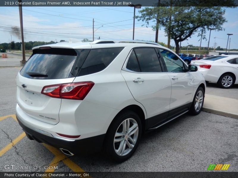 Iridescent Pearl Tricoat / Jet Black 2019 Chevrolet Equinox Premier AWD
