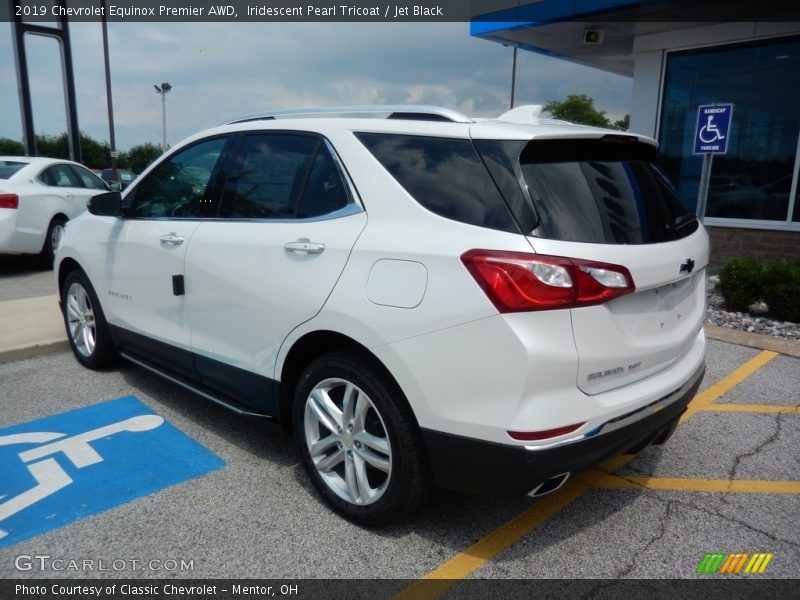 Iridescent Pearl Tricoat / Jet Black 2019 Chevrolet Equinox Premier AWD