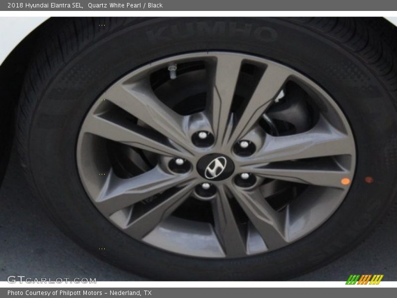 Quartz White Pearl / Black 2018 Hyundai Elantra SEL