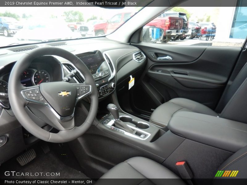 Iridescent Pearl Tricoat / Jet Black 2019 Chevrolet Equinox Premier AWD