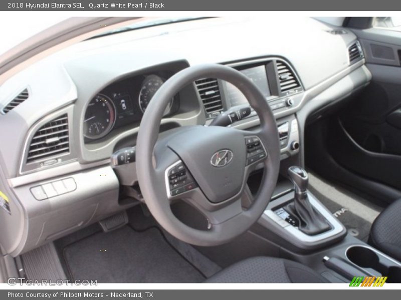 Quartz White Pearl / Black 2018 Hyundai Elantra SEL