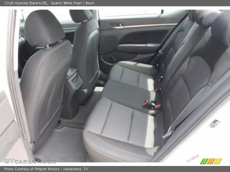 Quartz White Pearl / Black 2018 Hyundai Elantra SEL