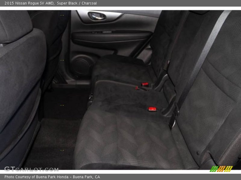 Super Black / Charcoal 2015 Nissan Rogue SV AWD
