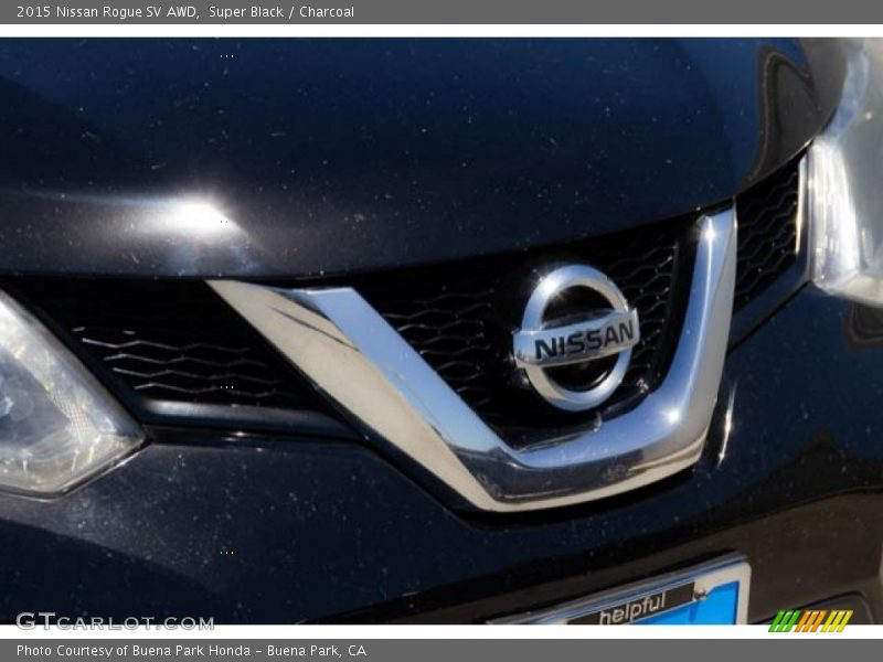 Super Black / Charcoal 2015 Nissan Rogue SV AWD